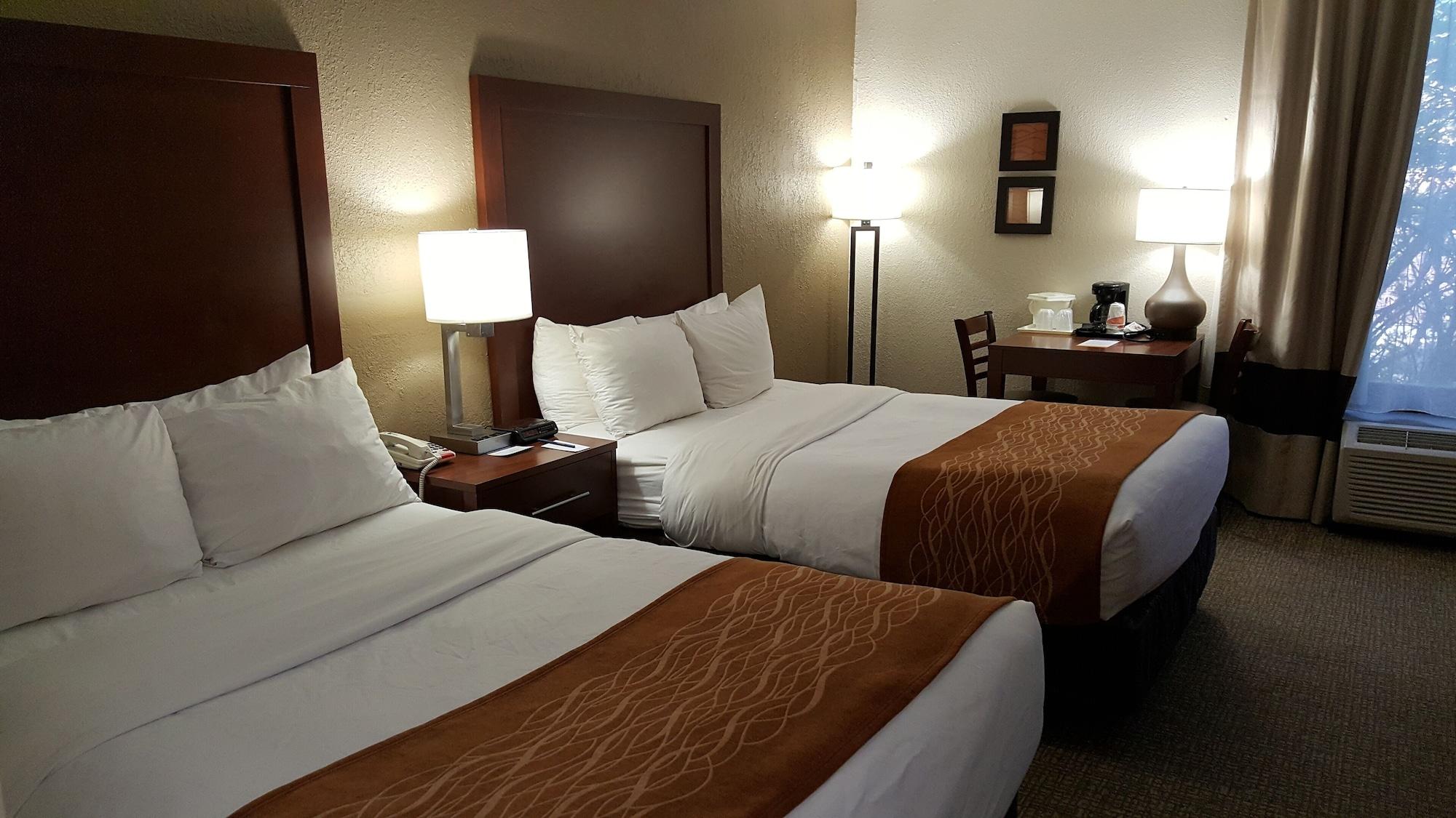 Comfort Inn Northeast Мейсън Екстериор снимка