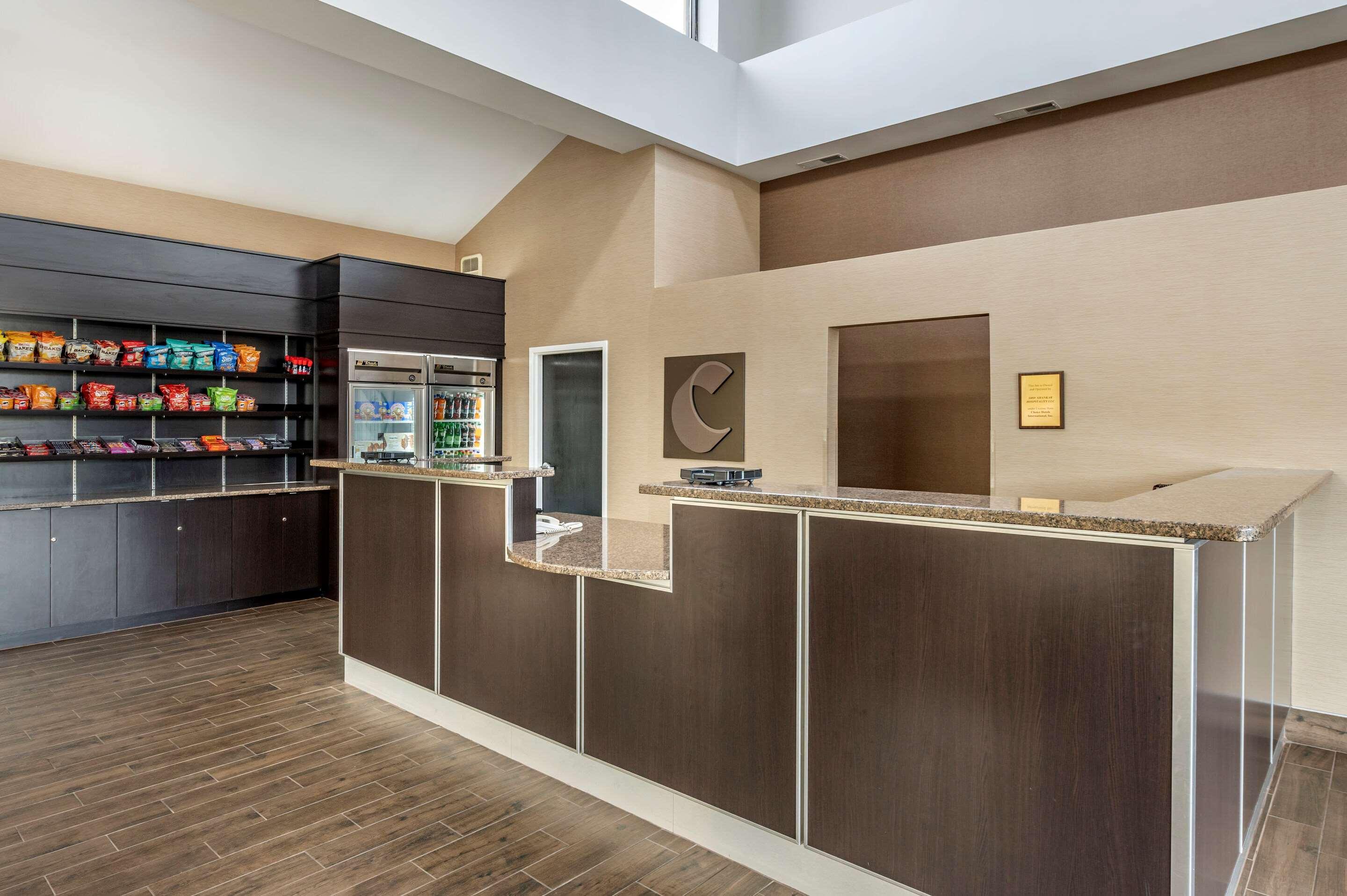 Comfort Inn Northeast Мейсън Екстериор снимка