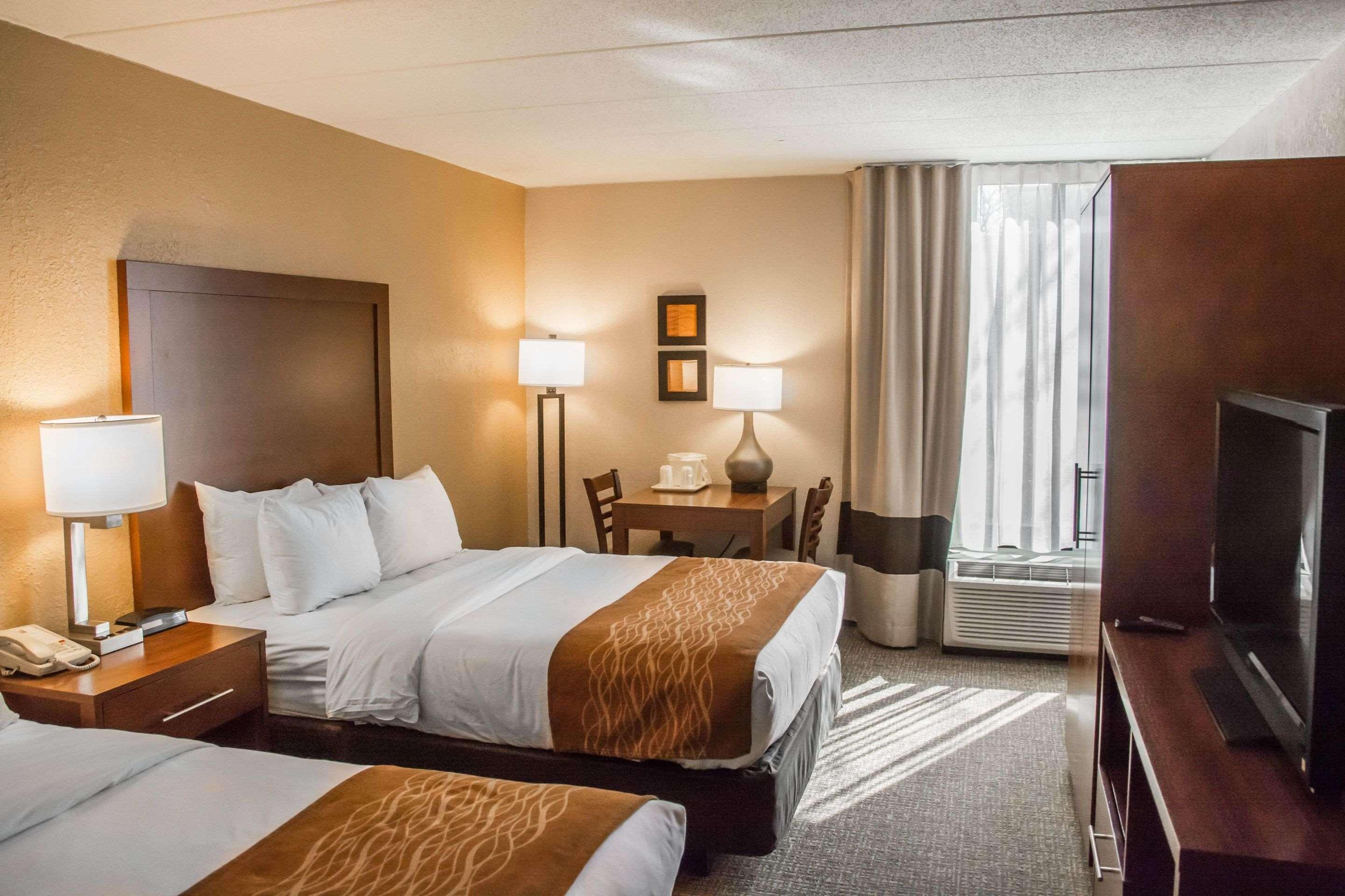 Comfort Inn Northeast Мейсън Екстериор снимка