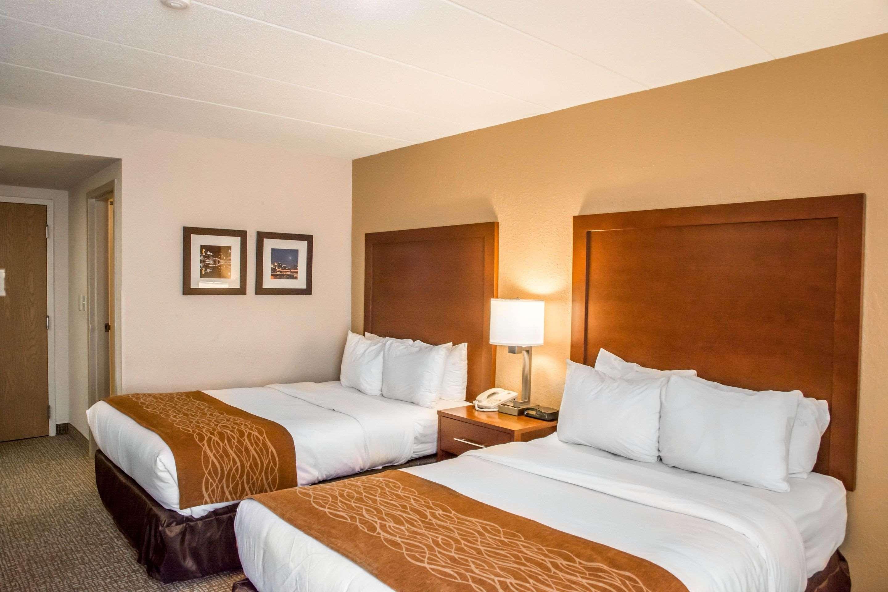Comfort Inn Northeast Мейсън Екстериор снимка