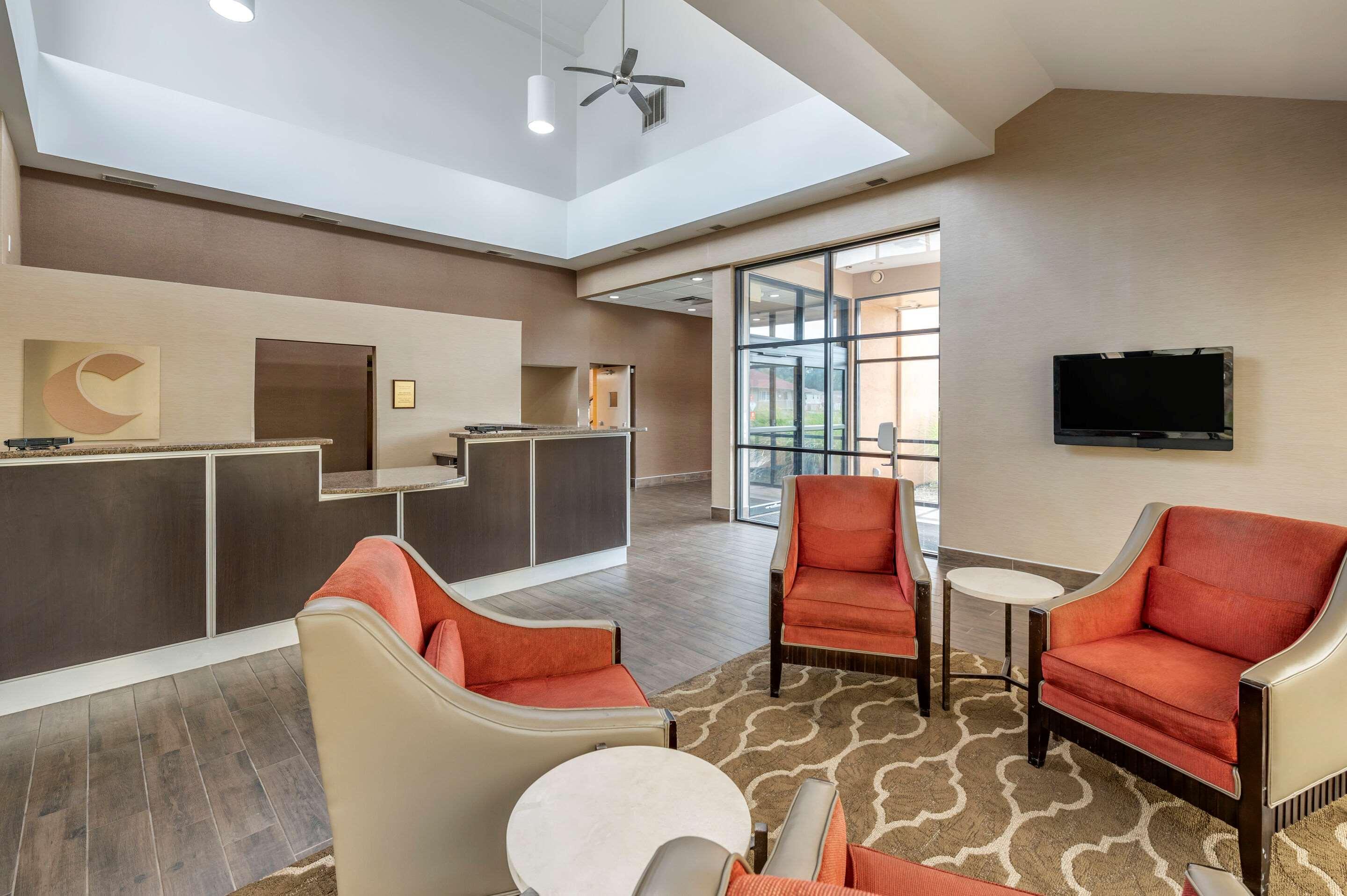 Comfort Inn Northeast Мейсън Екстериор снимка