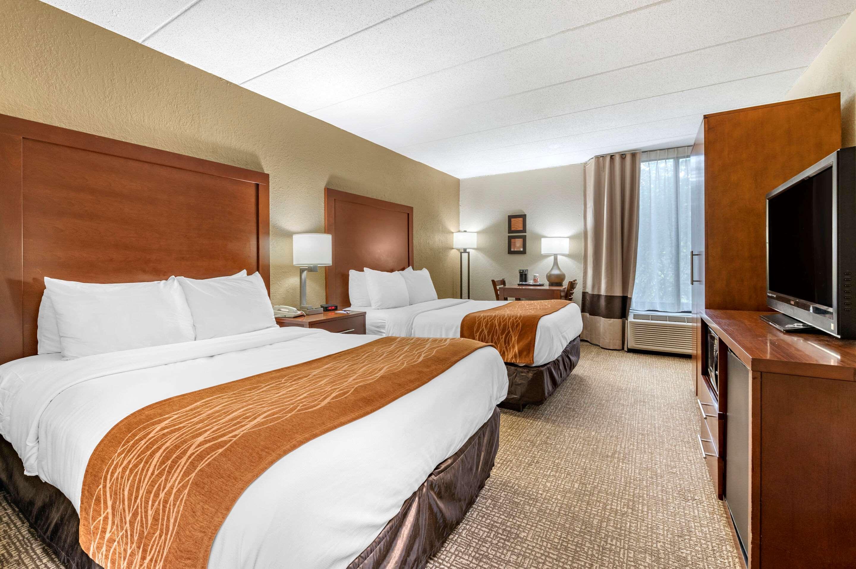 Comfort Inn Northeast Мейсън Екстериор снимка