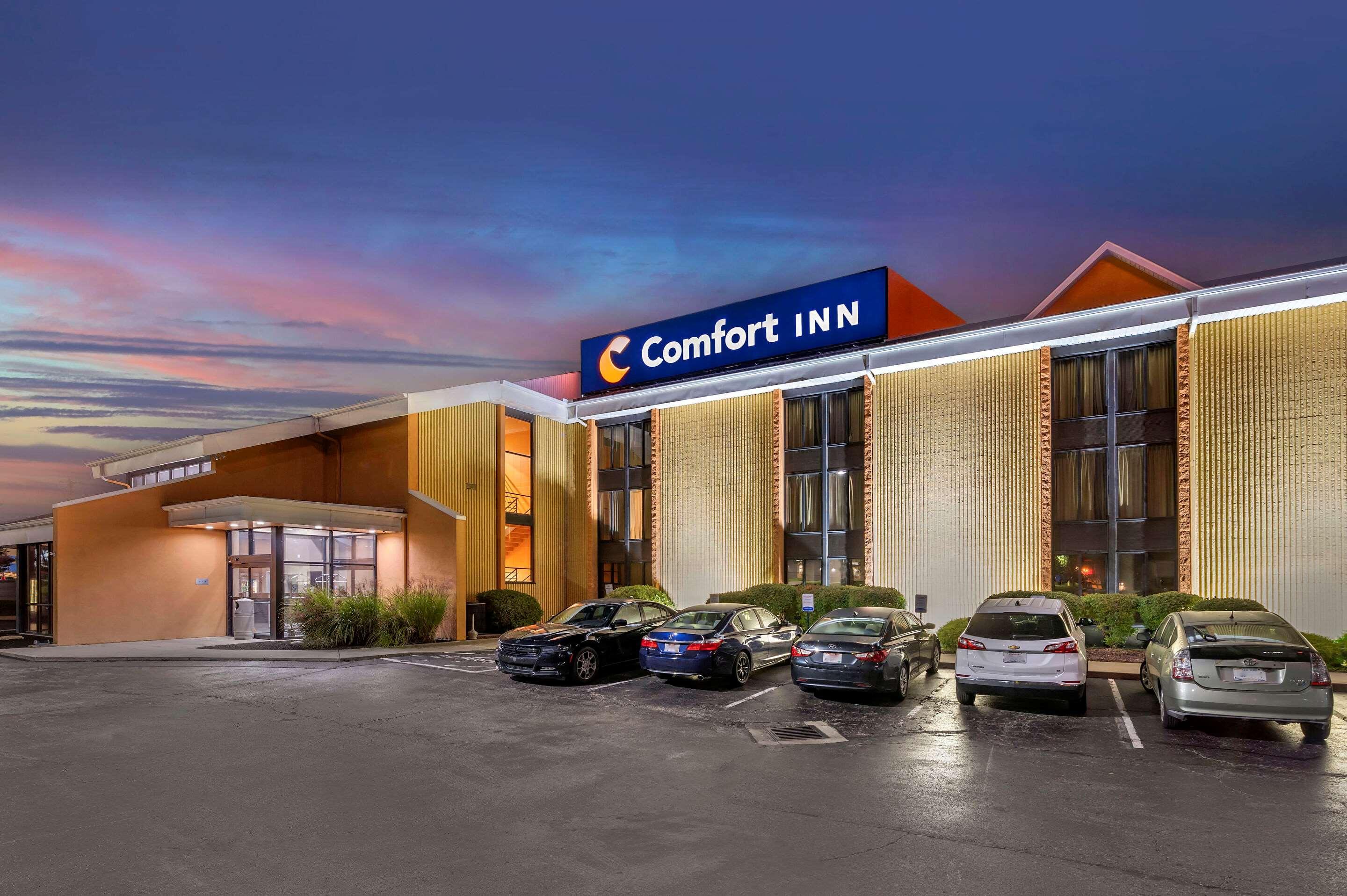 Comfort Inn Northeast Мейсън Екстериор снимка