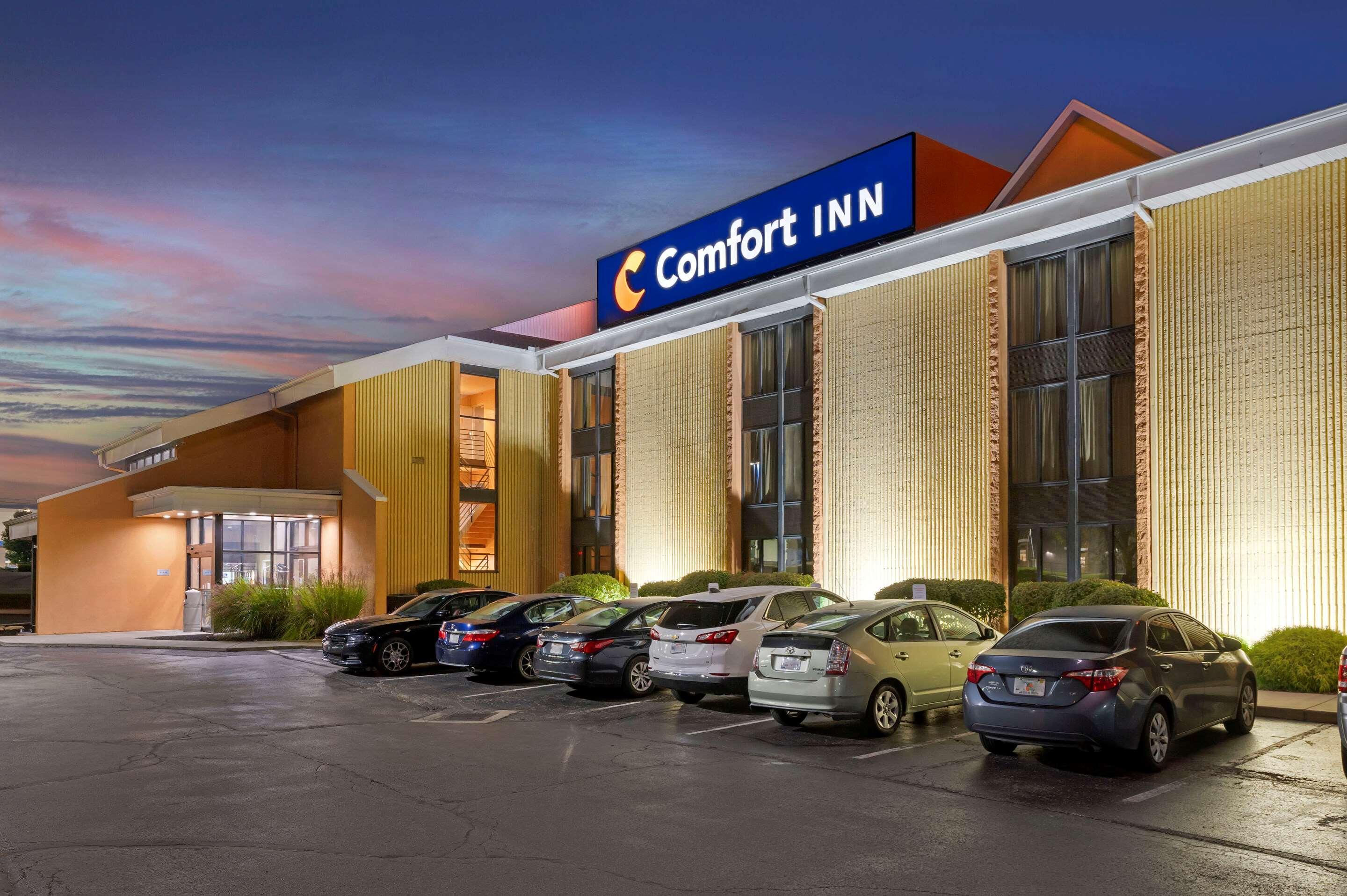 Comfort Inn Northeast Мейсън Екстериор снимка